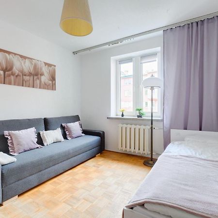 Spacious Apartment In Green Location Warszawa Exteriör bild
