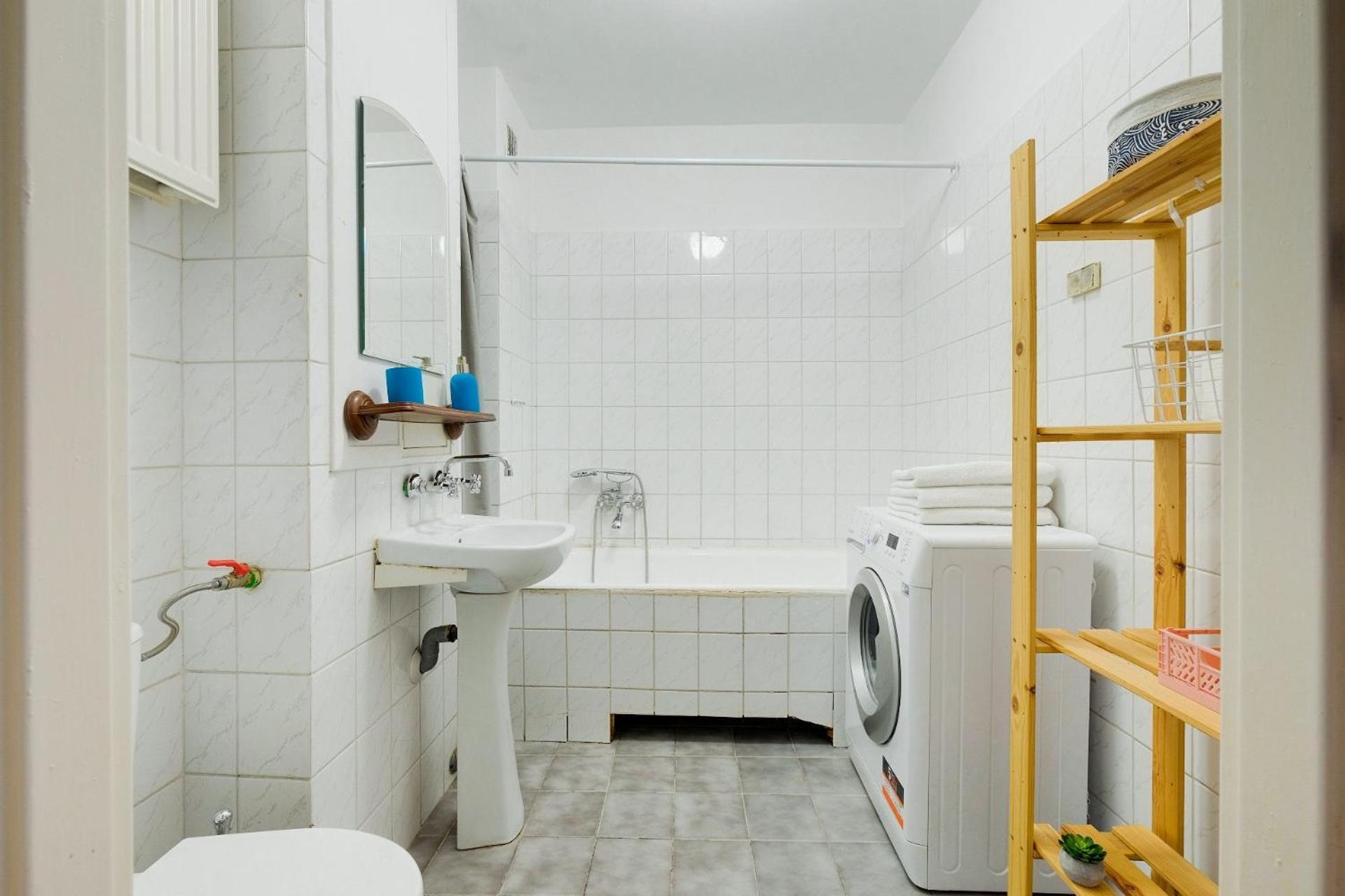 Spacious Apartment In Green Location Warszawa Exteriör bild